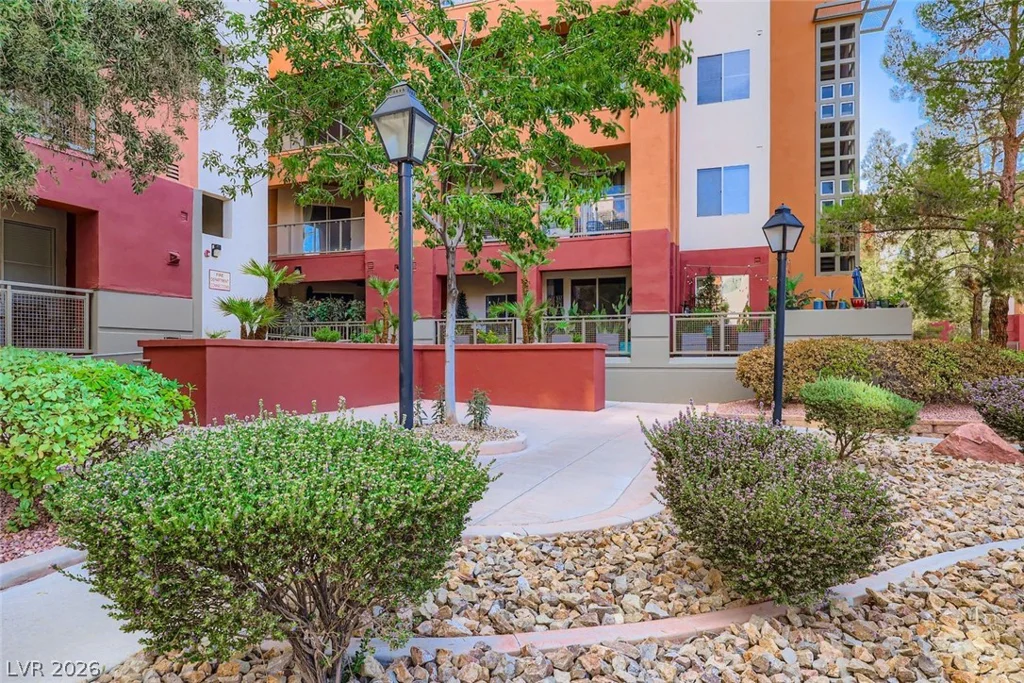 39 Agate, Las Vegas, NV 89123