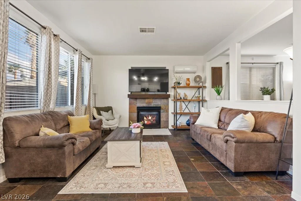 4512 Long Horse, Las Vegas, NV 89147