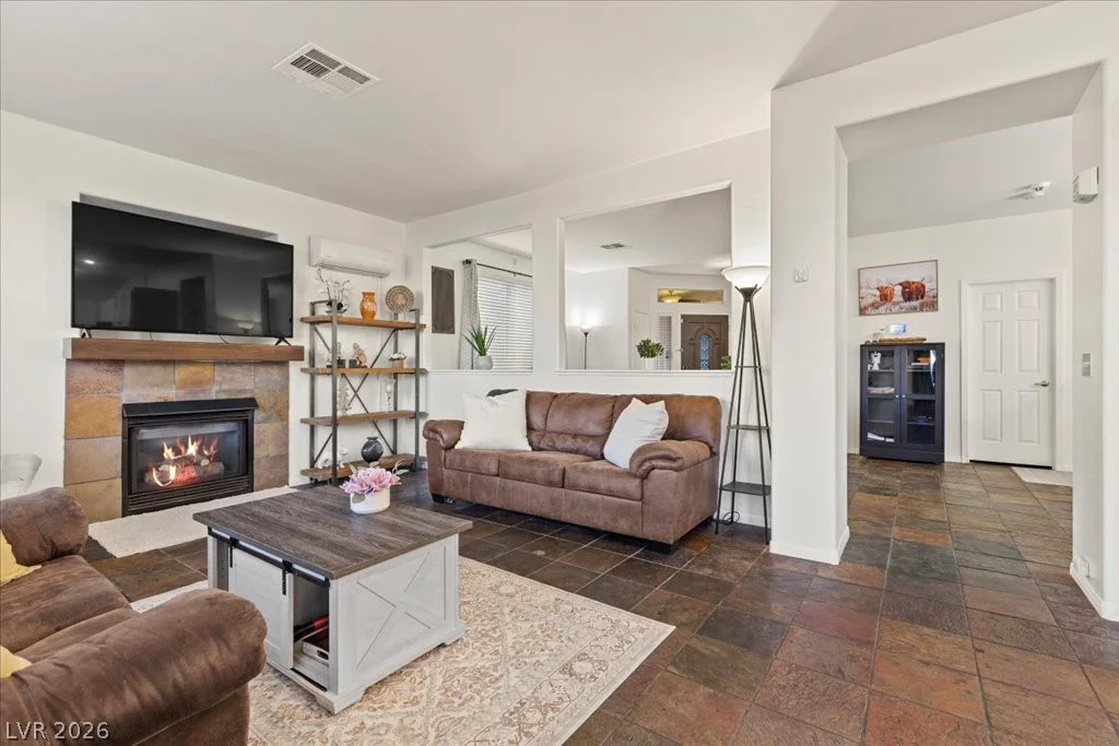 4512 Long Horse, Las Vegas, NV 89147
