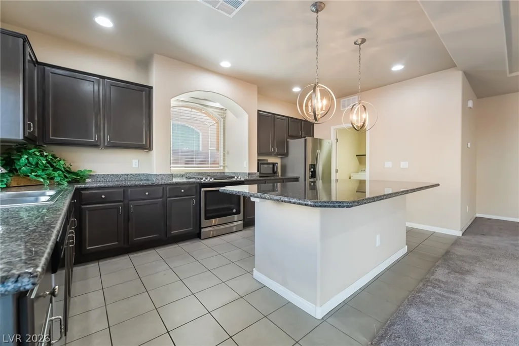 8202 Dover Canyon, Las Vegas, NV 89139