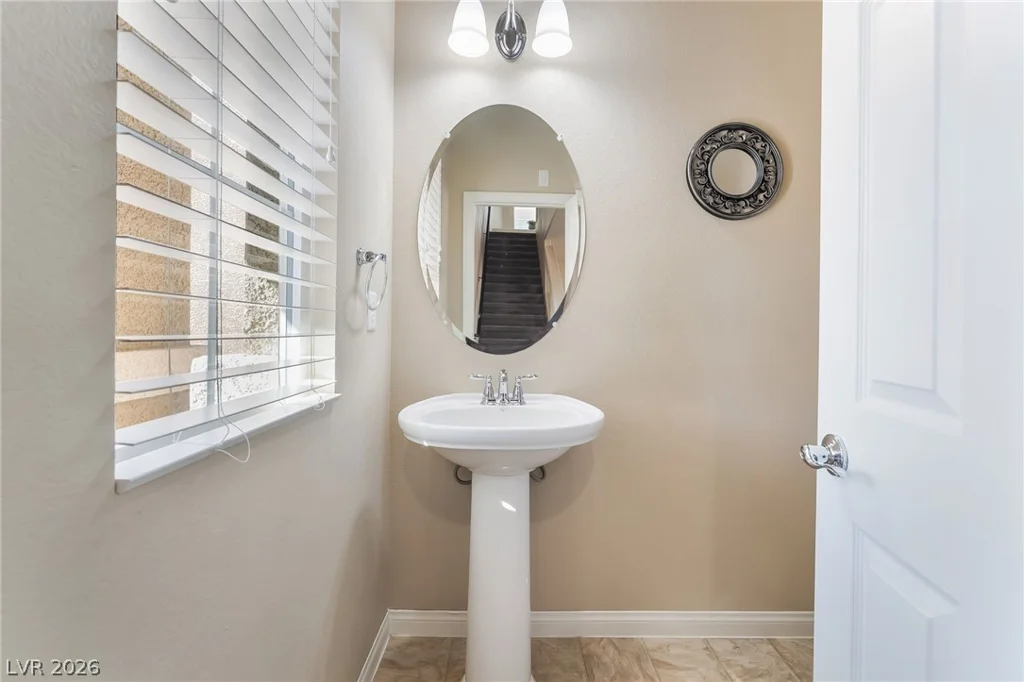 8202 Dover Canyon, Las Vegas, NV 89139