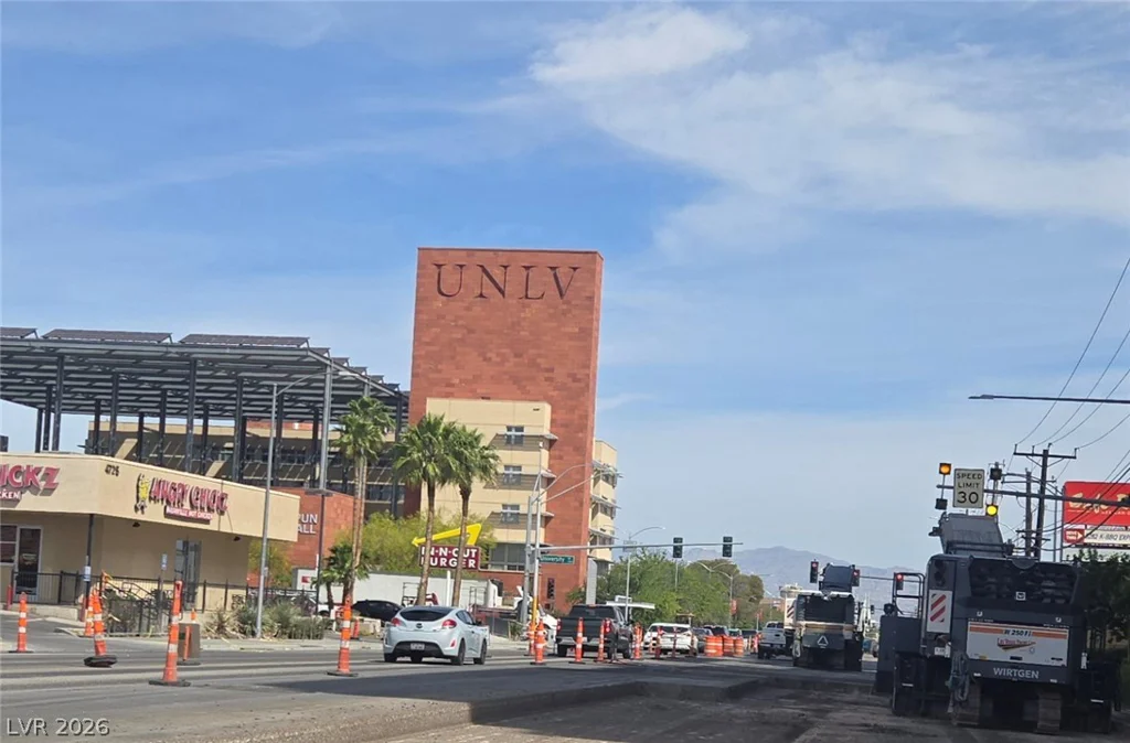 1452 Dorothy, Las Vegas, NV 89119