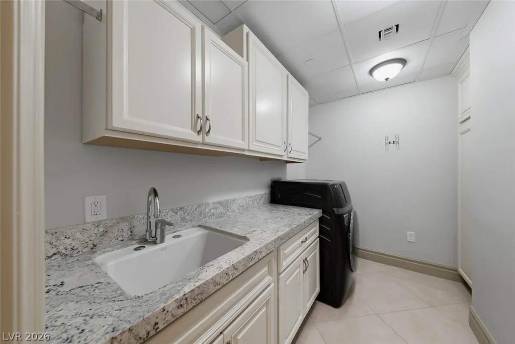 9101 Alta, Las Vegas, NV 89145