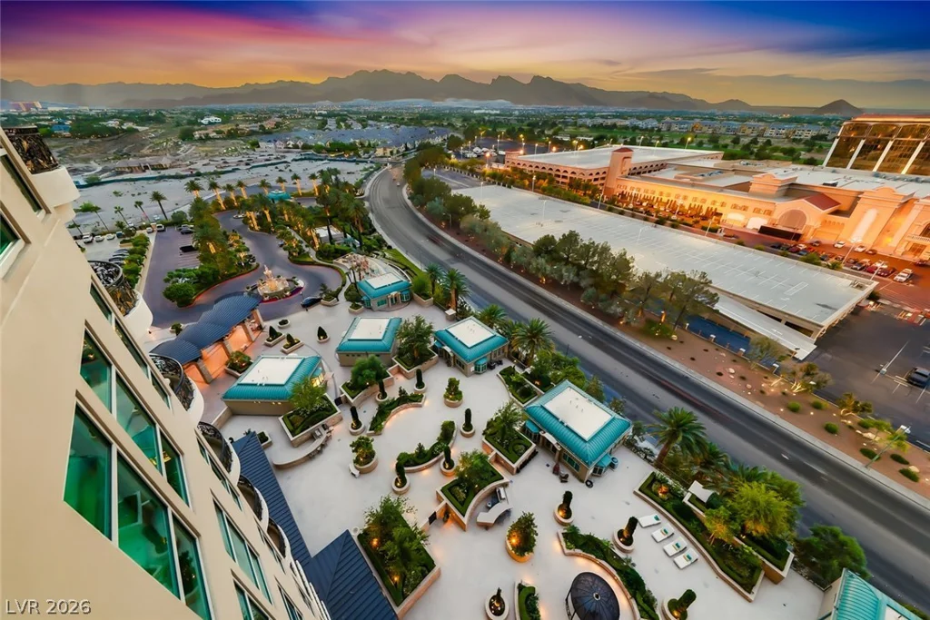 9101 Alta, Las Vegas, NV 89145