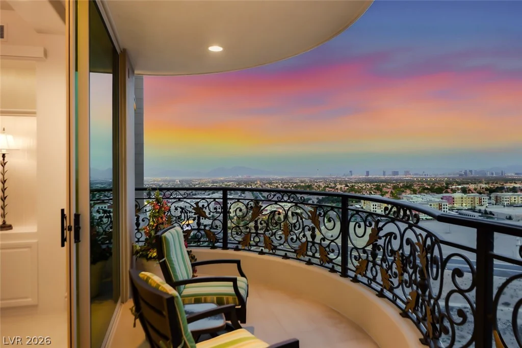 9101 Alta, Las Vegas, NV 89145