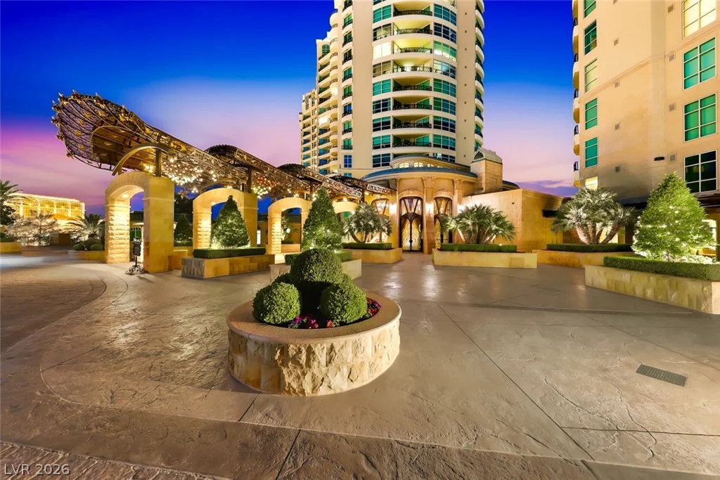 9101 Alta, Las Vegas, NV 89145