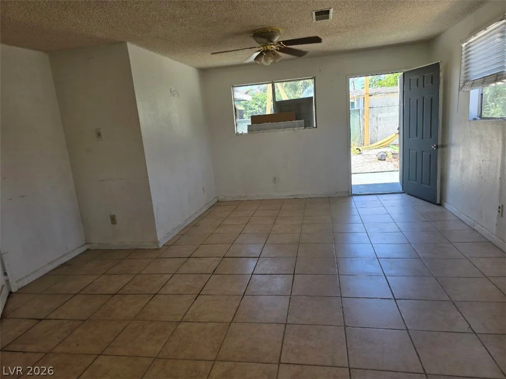 708 Veronica, North Las Vegas, NV 89030