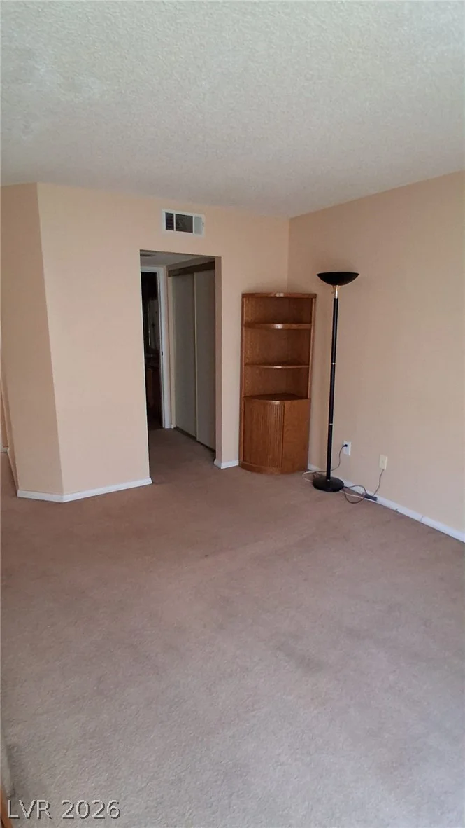 5632 Vineyard, Las Vegas, NV 89110