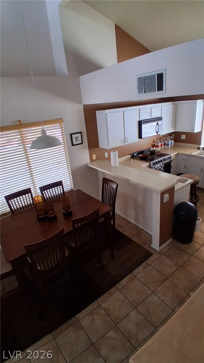5632 Vineyard, Las Vegas, NV 89110