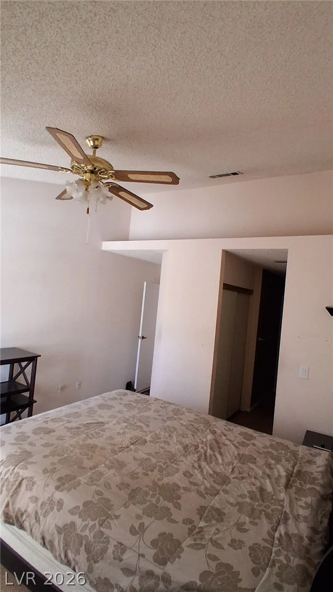 5632 Vineyard, Las Vegas, NV 89110