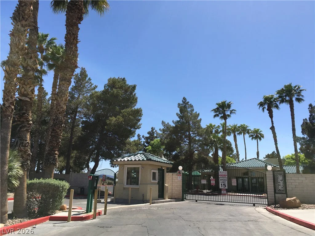 1533 Linnbaker, Las Vegas, NV 89110