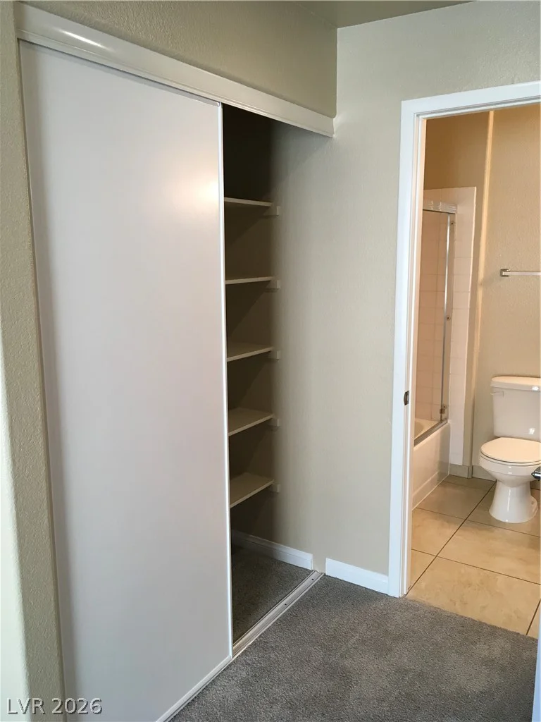 1533 Linnbaker, Las Vegas, NV 89110