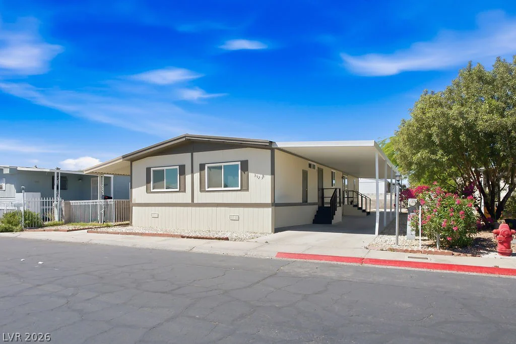 3529 Death Valley, Las Vegas, NV 89122