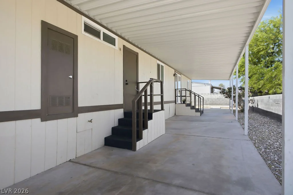 3529 Death Valley, Las Vegas, NV 89122