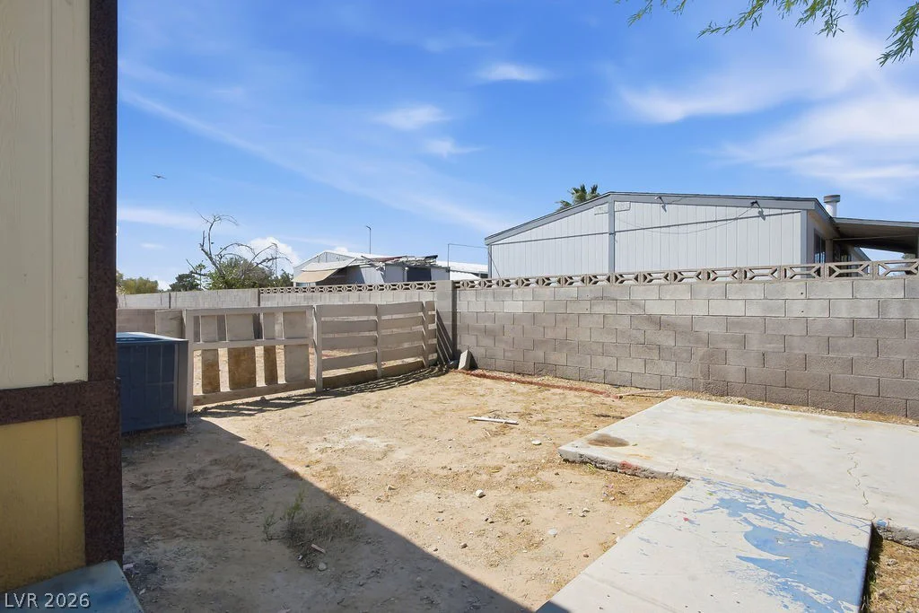 3529 Death Valley, Las Vegas, NV 89122