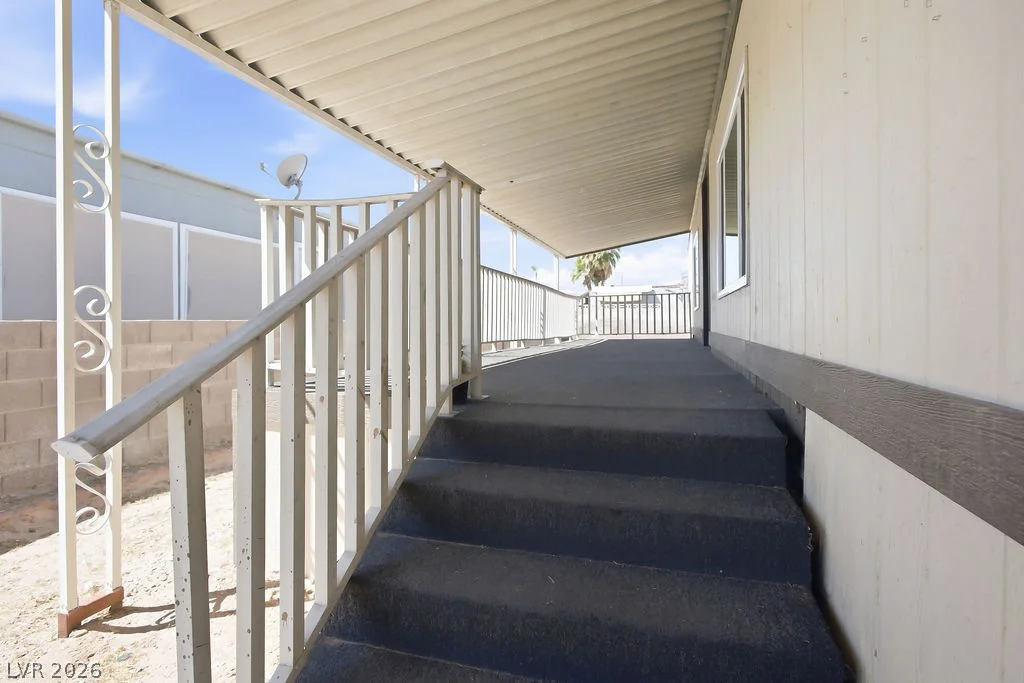 3529 Death Valley, Las Vegas, NV 89122