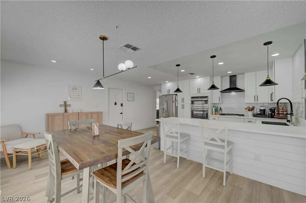 4840 Summerhill, Las Vegas, NV 89121
