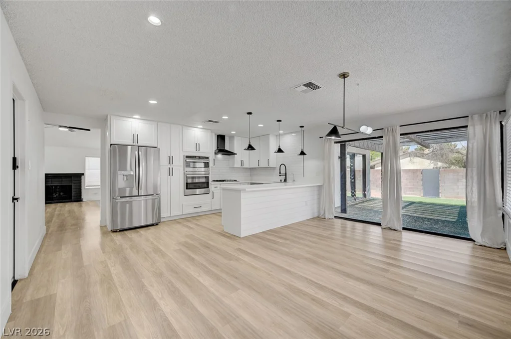 4840 Summerhill, Las Vegas, NV 89121