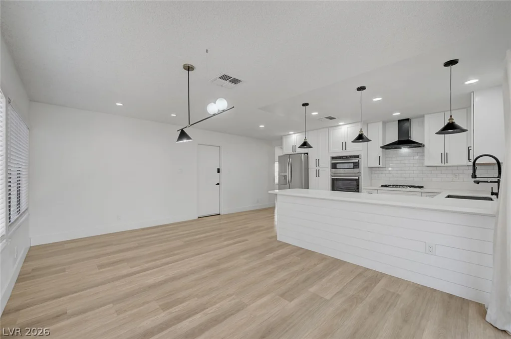 4840 Summerhill, Las Vegas, NV 89121