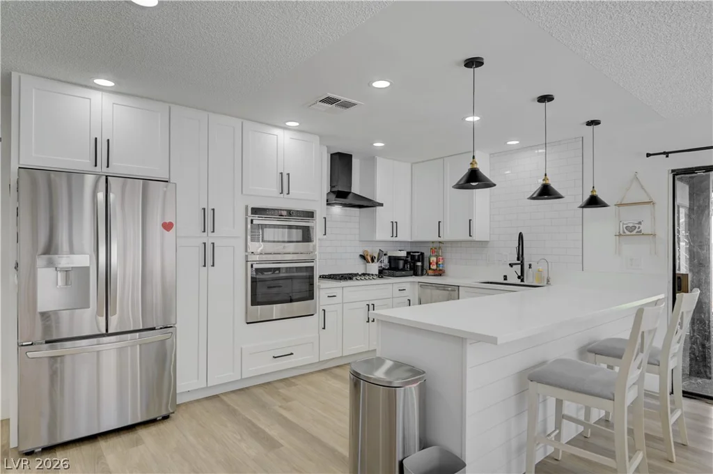 4840 Summerhill, Las Vegas, NV 89121