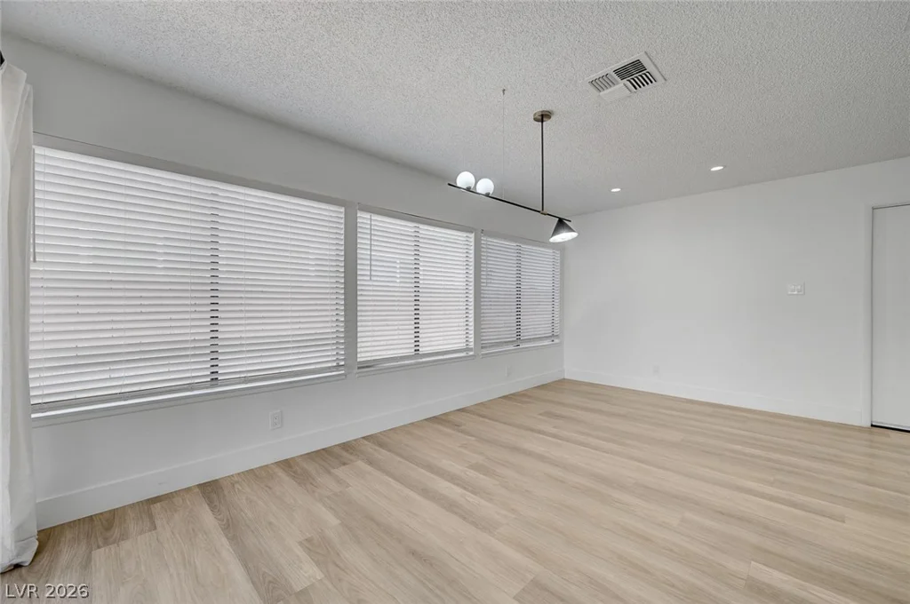 4840 Summerhill, Las Vegas, NV 89121