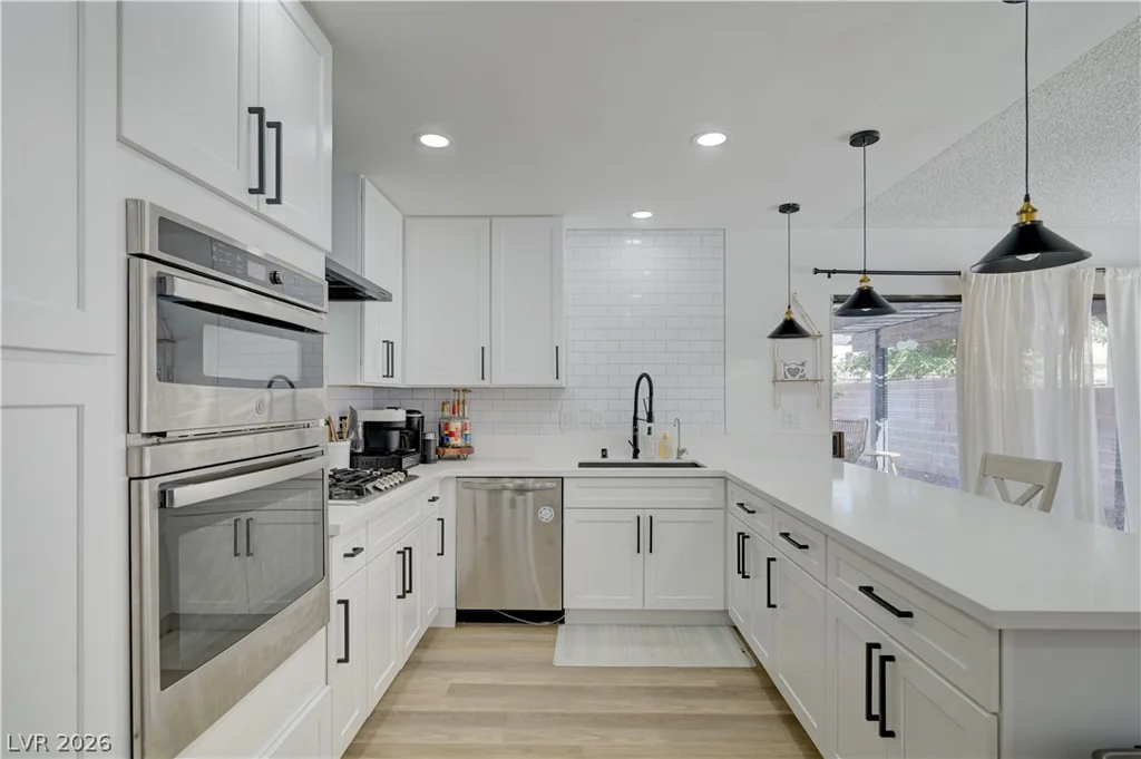 4840 Summerhill, Las Vegas, NV 89121