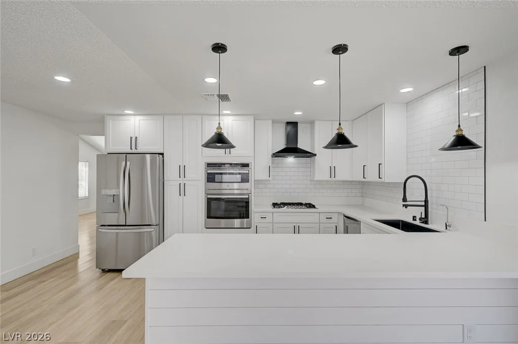 4840 Summerhill, Las Vegas, NV 89121