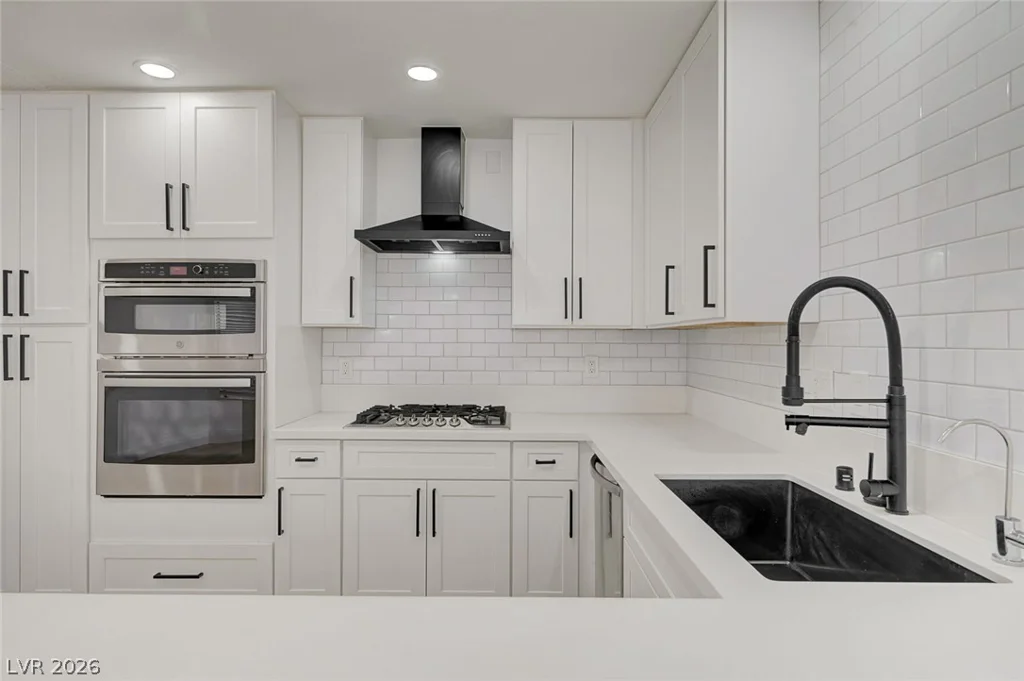 4840 Summerhill, Las Vegas, NV 89121