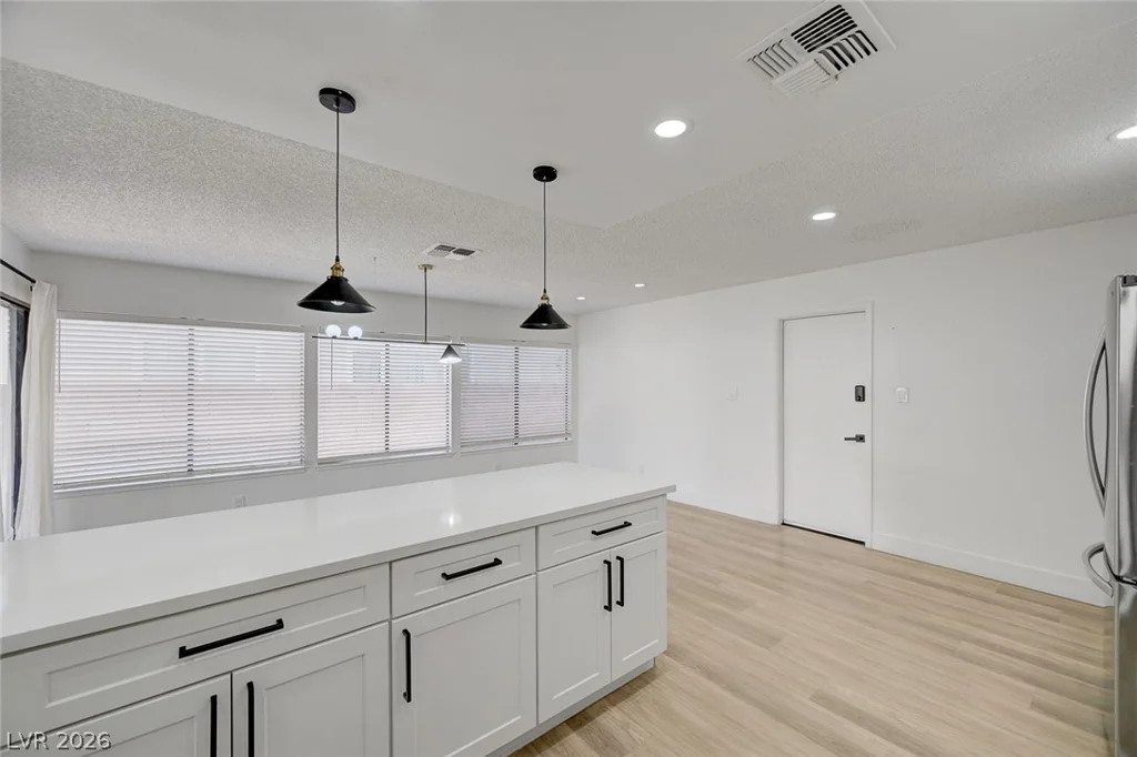 4840 Summerhill, Las Vegas, NV 89121
