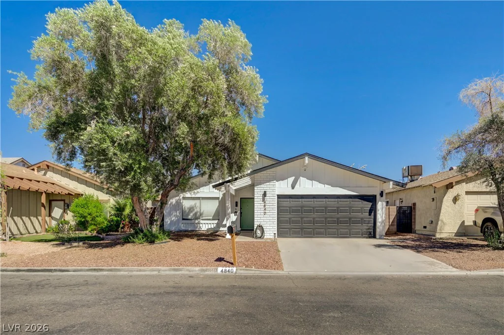 4840 Summerhill, Las Vegas, NV 89121