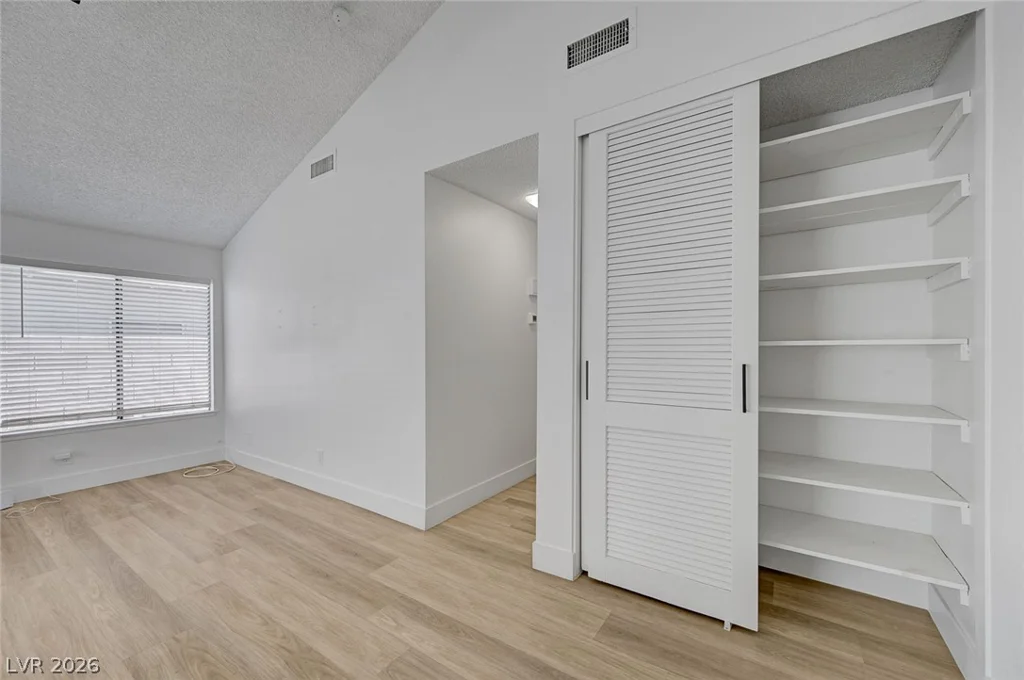 4840 Summerhill, Las Vegas, NV 89121