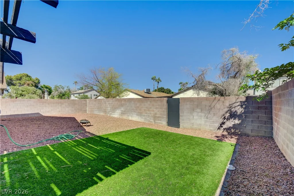 4840 Summerhill, Las Vegas, NV 89121