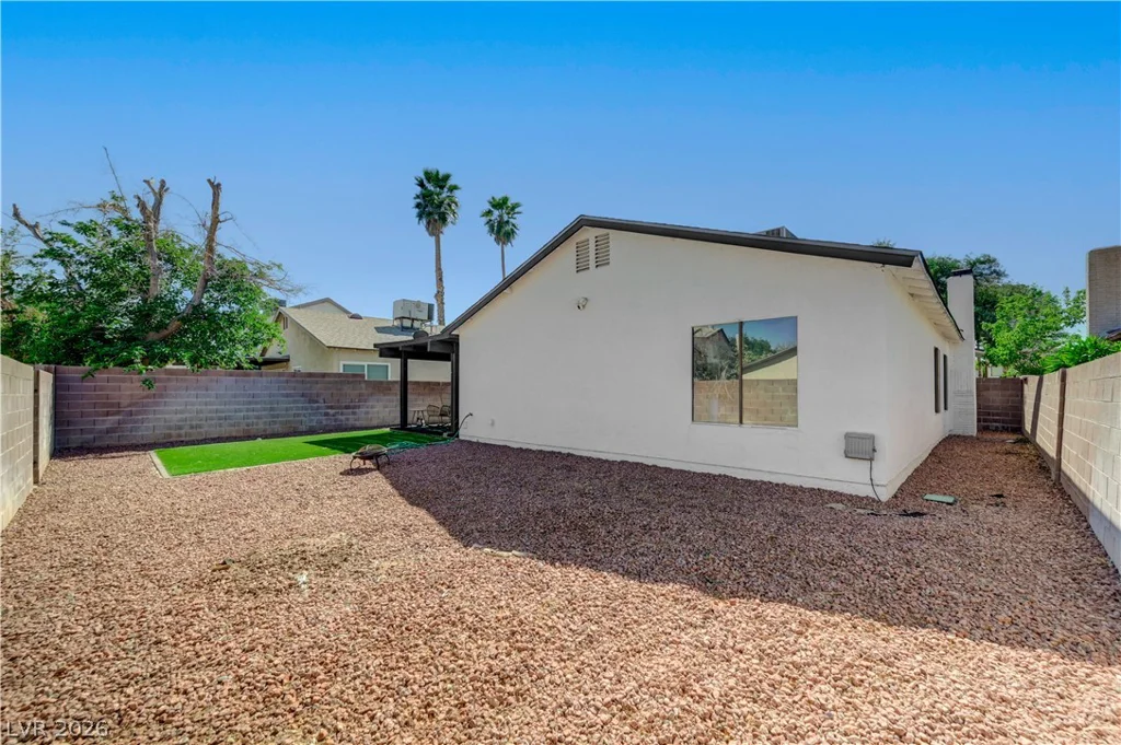 4840 Summerhill, Las Vegas, NV 89121