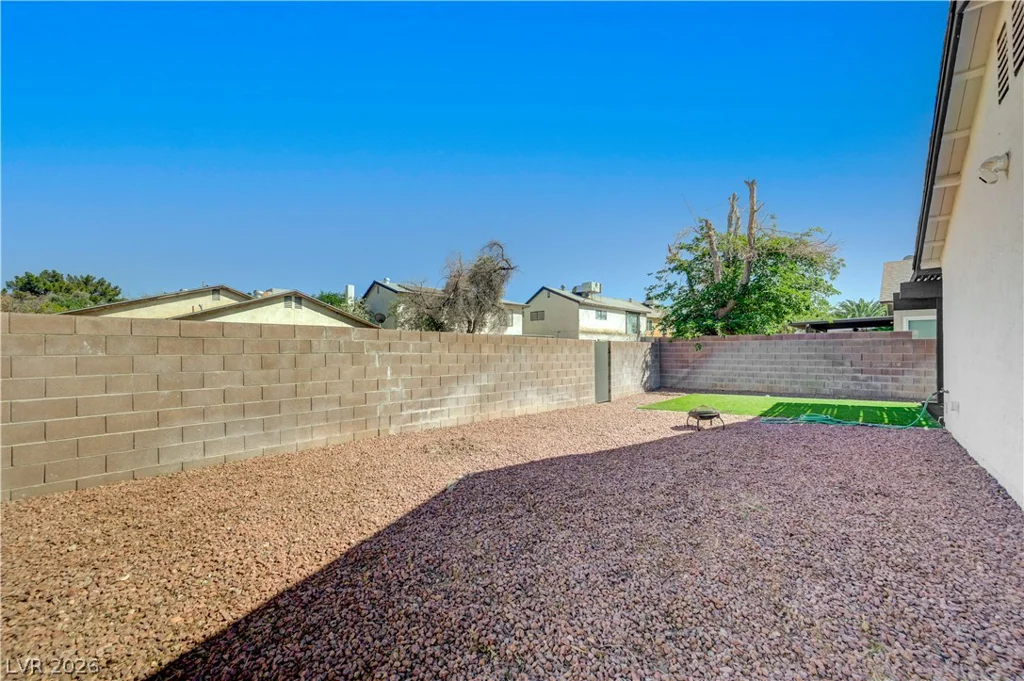 4840 Summerhill, Las Vegas, NV 89121