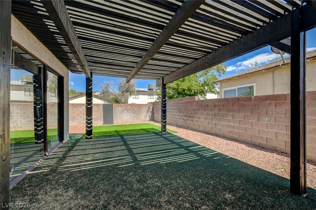 4840 Summerhill, Las Vegas, NV 89121