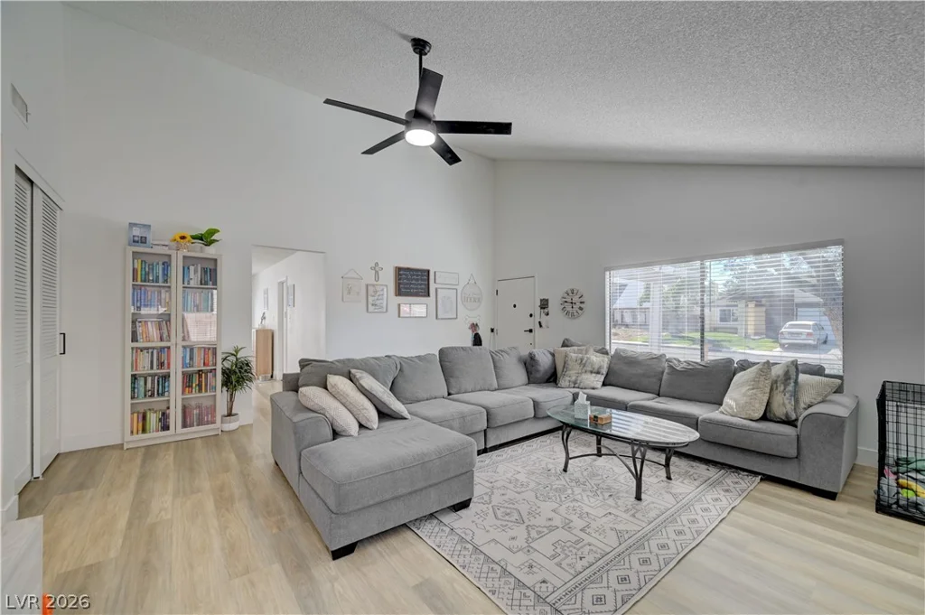 4840 Summerhill, Las Vegas, NV 89121
