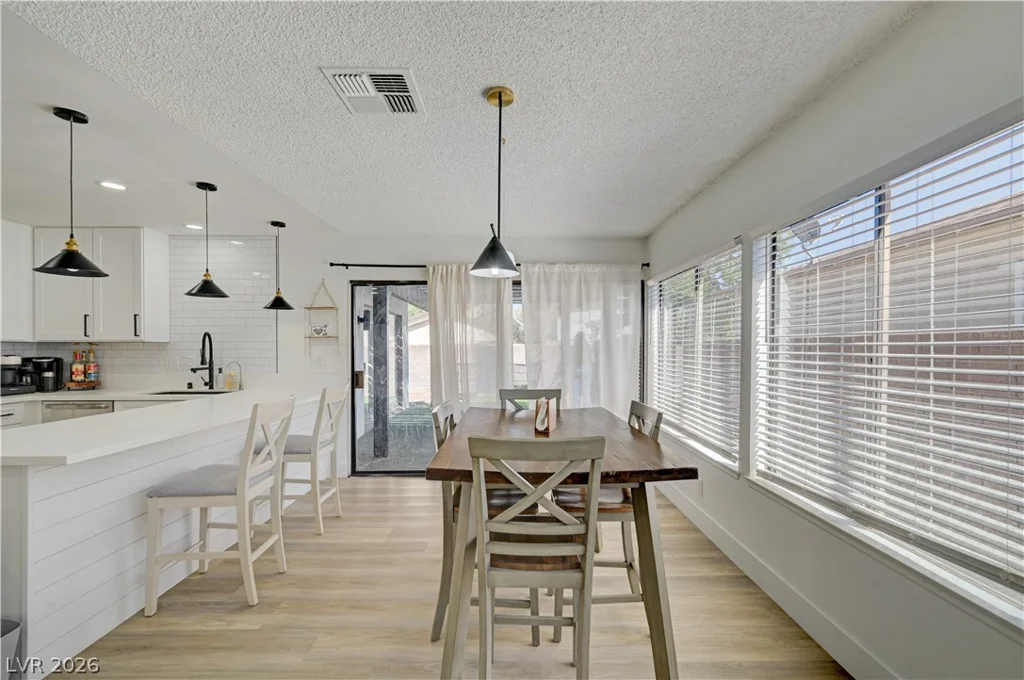 4840 Summerhill, Las Vegas, NV 89121