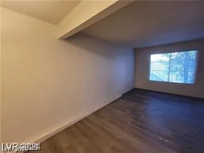 615 Royal Crest, Las Vegas, NV 89169