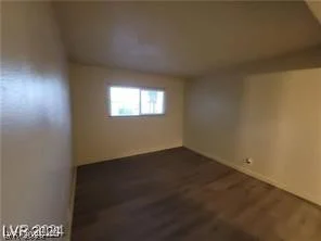 615 Royal Crest, Las Vegas, NV 89169