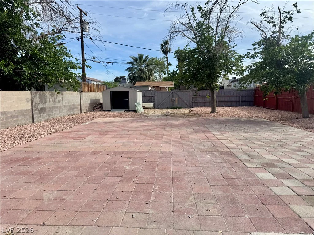 2106 Stewart, Las Vegas, NV 89101