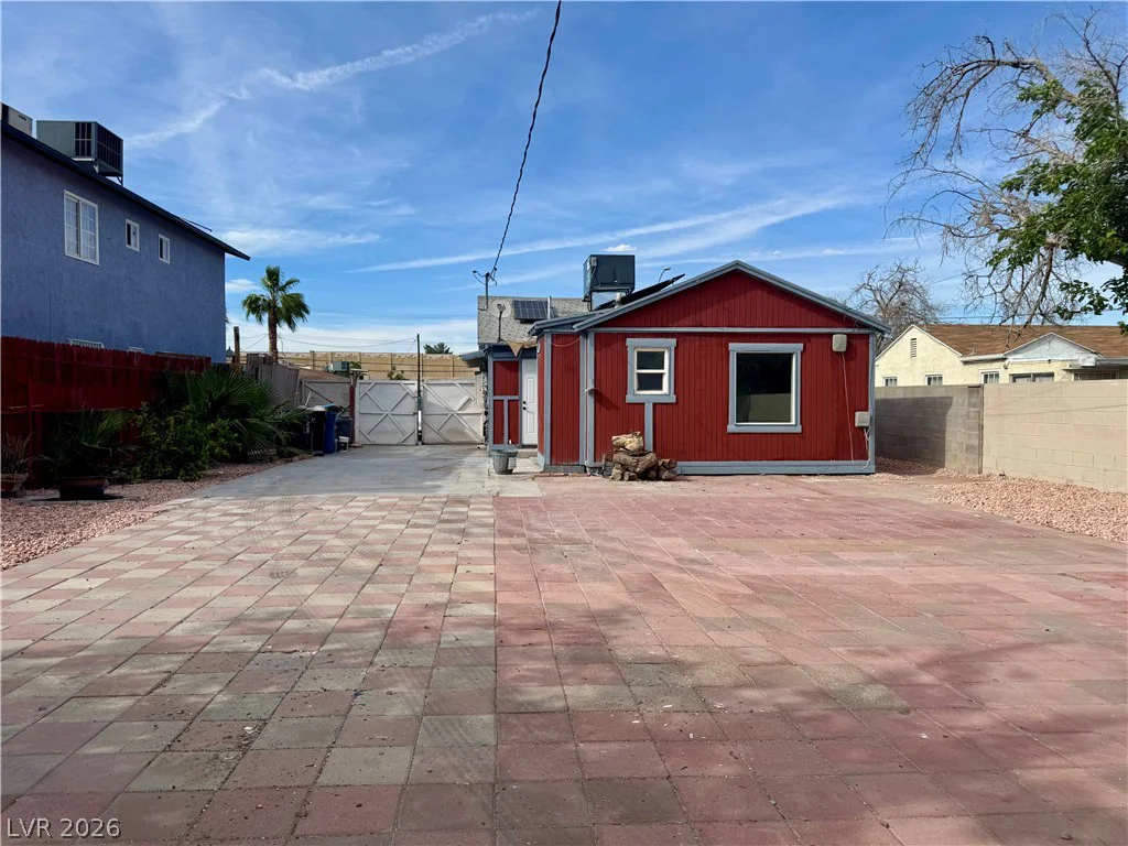 2106 Stewart, Las Vegas, NV 89101