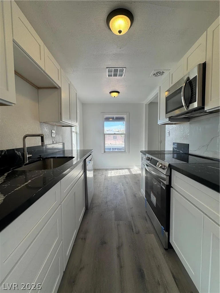 2106 Stewart, Las Vegas, NV 89101
