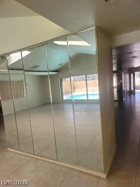 3480 Hacienda, Las Vegas, NV 89120
