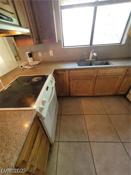 3480 Hacienda, Las Vegas, NV 89120