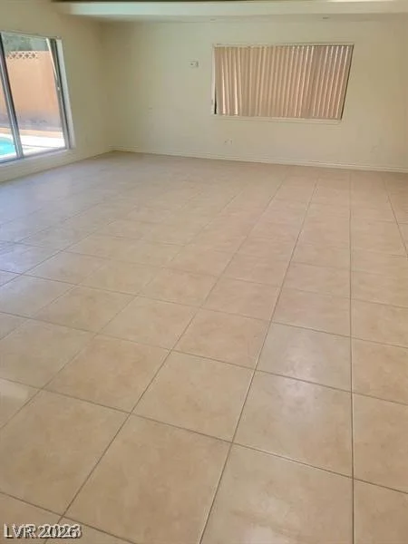 3480 Hacienda, Las Vegas, NV 89120