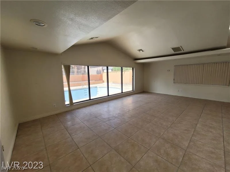 3480 Hacienda, Las Vegas, NV 89120