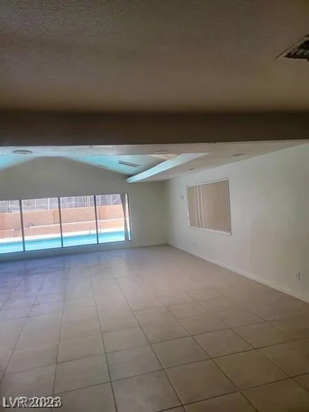 3480 Hacienda, Las Vegas, NV 89120