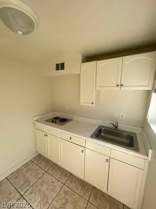 3480 Hacienda, Las Vegas, NV 89120
