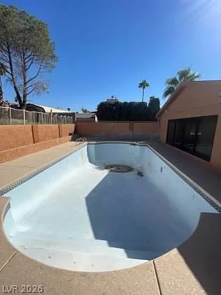 3480 Hacienda, Las Vegas, NV 89120