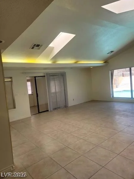 3480 Hacienda, Las Vegas, NV 89120